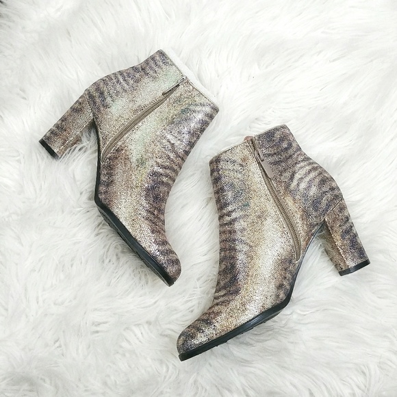 Impo Shoes - Impo Snakeskin Metallic Ankle Boots 7M Silver Gold